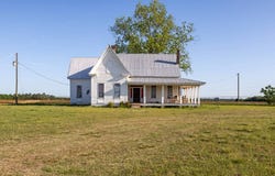 1261 Bluffton Rd, Fort Gaines, GA 39851
