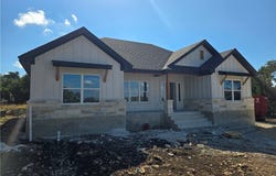 1221 Lasso Loop, Canyon Lake, TX 78133