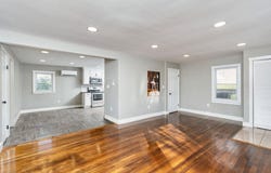 409 HENDREN AVE, STAUNTON, VA 24401