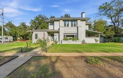 503 S AUSTIN ST, Seguin, TX 78155
