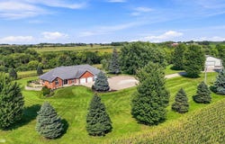 1355 220th St, Ionia, IA 50645