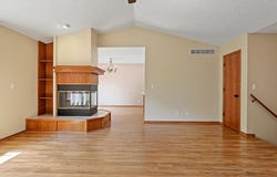 109 N Valley Stream, Derby, KS 67037