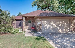 337 Grace Circle, Hurst, TX 76053