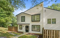 10407 CAMPUS Way S, UPPER MARLBORO, MD 20774