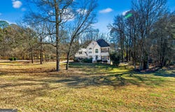 102 Cameron Pointe Drive, Lagrange, GA 30240