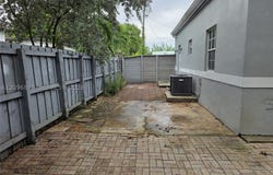 7930 SW 16th St, Miami, FL 33155