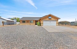 7614 S Chuckwagon Loop, Safford, AZ 85546