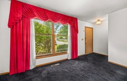 891 Laurel Drive, Aurora, IL 60506