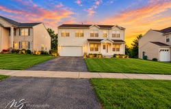 640 Settlement Drive, Maple Park, IL 60151