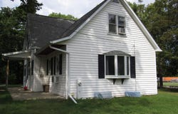 310 W 3RD Street, PECATONICA, IL 61063