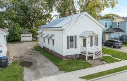 810 MCKINLEY Street, OSHKOSH, WI 54901