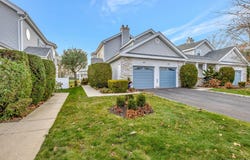 477 Woodscreek Court, Moriches, NY 11955