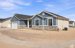 2403 E SUNFLOWER Dr, Eagle Mountain, UT 84005