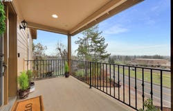 1930 HAWKINS Ln, Eugene, OR 97405