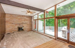 6 Mohawk Trl, Ringwood Boro, NJ 07456-2926