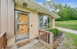 5795 Roosevelt Ave, Export, PA 15632