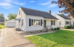 95 Westview Avenue, Hubbard, OH 44425