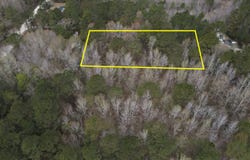 74 Farrior Dr, Maple Hill, NC 28408