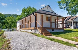 709 E Ash St, LaFollette, TN 37766