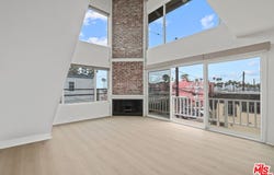 10 19th Ave, Venice, CA 90291