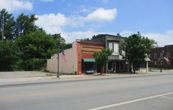 425 E Main Street, Edmore, MI 48829