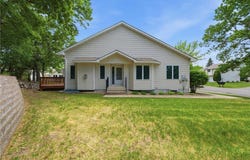 815 Wescott Square, Eagan, MN 55123