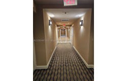 244 Biscayne Blvd, Miami, FL 33132
