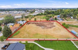 403 Hill Ln, Caldwell, ID 83605
