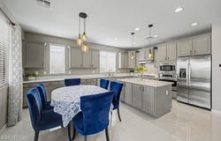 2560 E COCONINO Way, Gilbert, AZ 85298