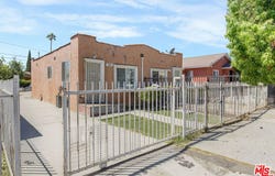 1208 E 74th St, Los Angeles, CA 90001