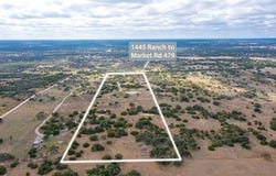 1445 FM 479, Harper, TX 78631