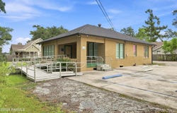 1327 Enterprise Boulevard, Lake Charles, LA 70601