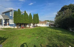 140 ROBBINS Avenue, EWING, NJ 08638