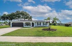 722 Apollo Circle NE, Palm Bay, FL 32905