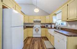 256 CYPRESS Ave, Selmer, TN 38375