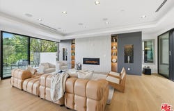 16800 Oak View Dr, Encino, CA 91436
