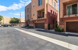 422 W Route 66, Glendora, CA 91740