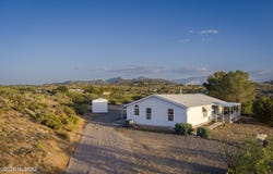 1045 W Barbara Place, Oracle, AZ 85623