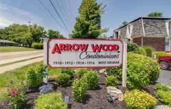1914 W Delmar Avenue, Godfrey, IL 62035
