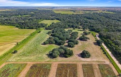 CR 382, Louise, TX 77455