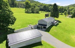 756 Pender Rd, Johnstown, PA 15905