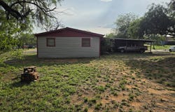 508 Nueces, Cotulla, TX 78014