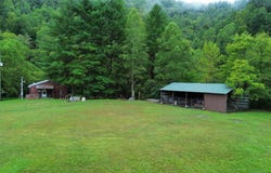 9074 Middle Fork Wolf Creek Road, Pilgrim, KY 41250