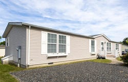 17 Rosewood Ln, Mays Landing, NJ 08330