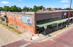 80 S Side Square, Cooper, TX 75432