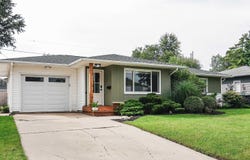 818 Loretta Avenue, Waterloo, IA 50702