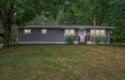 31625 Bainbridge Rd, Solon, OH 44139