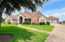429 Rugged Drive, Red Oak, TX 75154