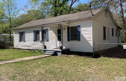 207 Marshall, Hooks, TX 75561