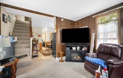 430 Cedar St, Hartford, WI 53027